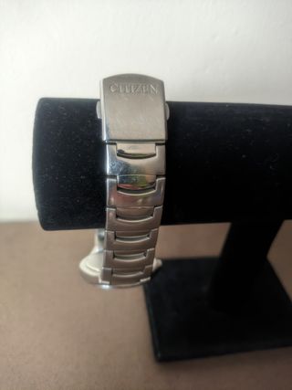 Reloj Citizen plateado