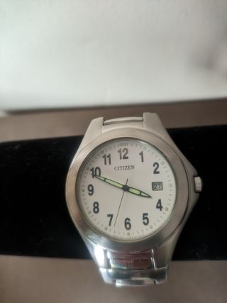 Reloj Citizen plateado