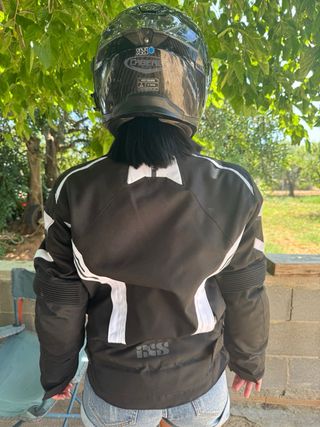 Chaqueta moto IXS negra y blanca