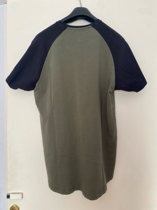 Camiseta Siksilk verde oliva y negra