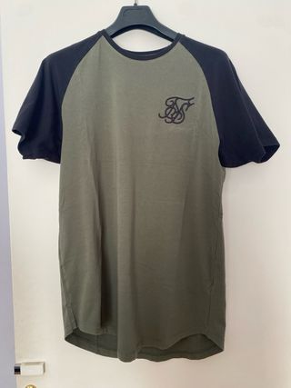 Camiseta Siksilk verde oliva y negra