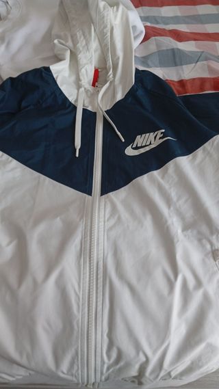 Cazadora Nike Windrunner