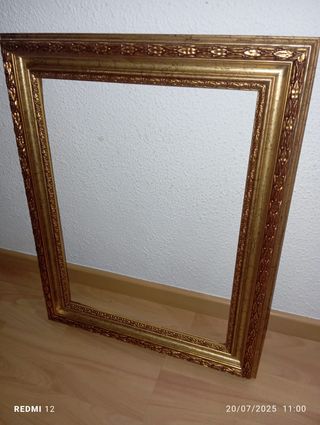 Marco dorado grande madera. REBAJADO