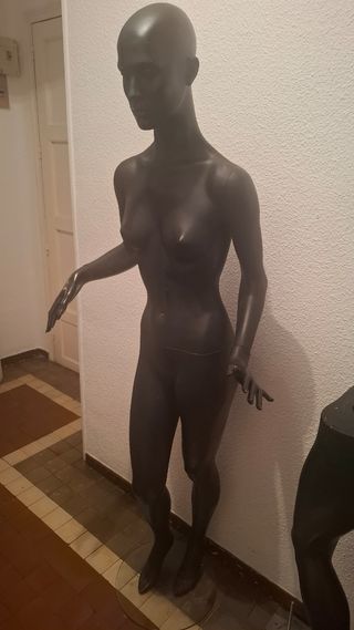 Maniquí mujer negro vintage