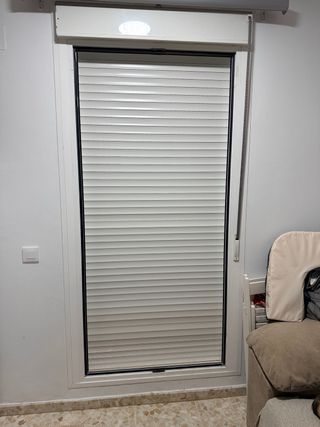 Persianas enrollables ventana