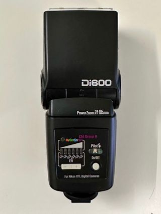 Cámara Nikon D3500 + objetivos