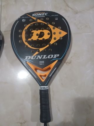 Son 2 raquetas las que están en las fotos.