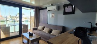 CASA FLOTANTE REAL CLUB NAUTICO