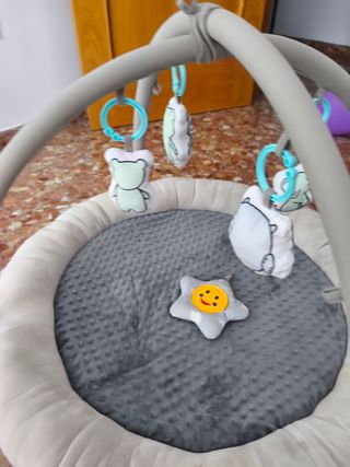 Parque de juegos bebé como nuevo muy buen cuidado.