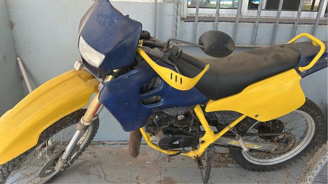 Suzuki RMX 50cc: Motocross