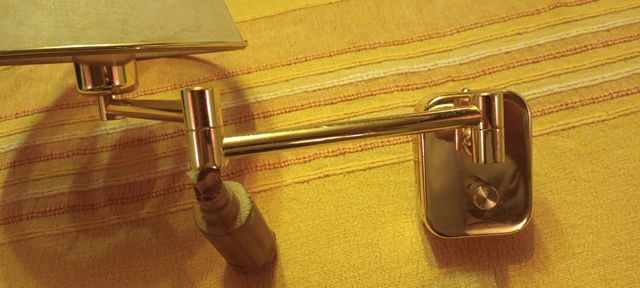 Aplique pared dorado con regulador