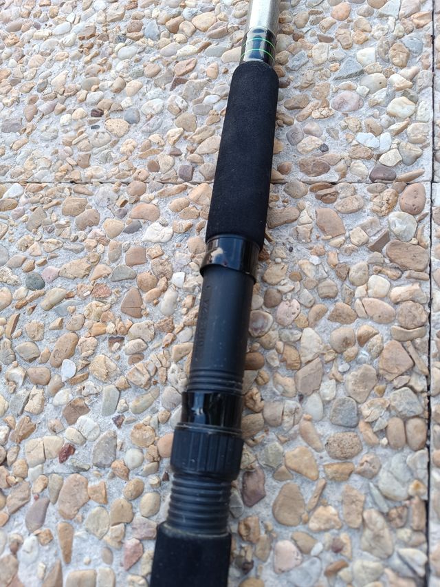 Caña Pesca 2 tramos 2,74m 300-500gr