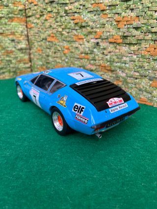 Alpine Renault A310 – Rally – Escala 1:18 – IXO