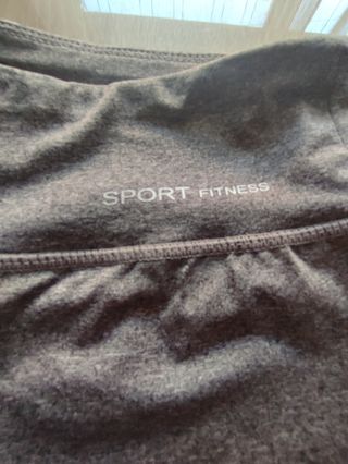 Mallas deportivas grises