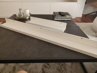 2 Estanterías IKEA MOSSLANDA blancas