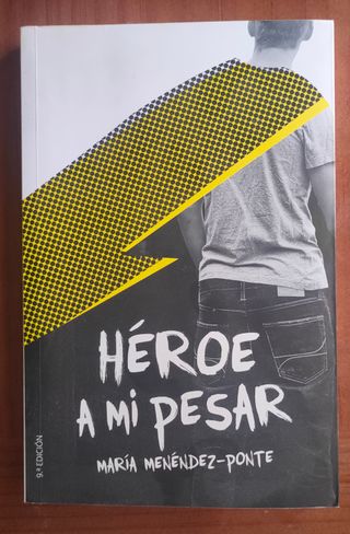 Lote de dos libros, de lectura juvenil.