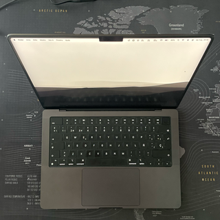 MacBook Pro M3 Pro 18GB-512GB