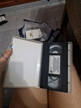 VHS Manuelita - ¡Aventura animada!