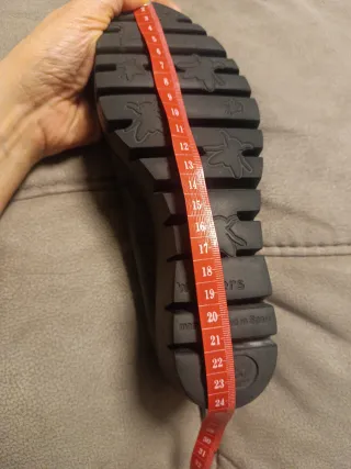 Zapatos Wonders negros plataforma