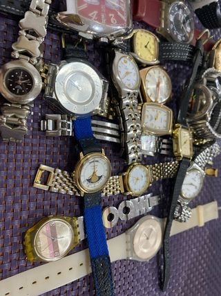 GRAN LOTE DE RELOJES.