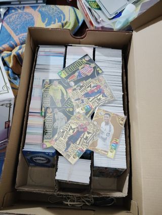 Cromos Adrenalyn XL: 22/23 23/24 24/25