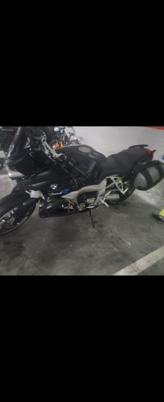 BMW K1200R - Moto cuidada