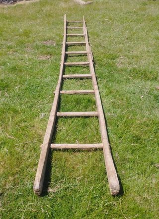 Escalera madera antigua