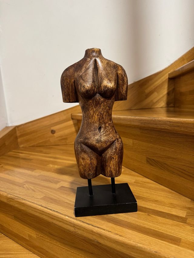 Escultura madera busto de mujer !!! Espectacular