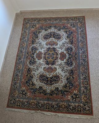 Alfombra estilo persa de gran tamaño