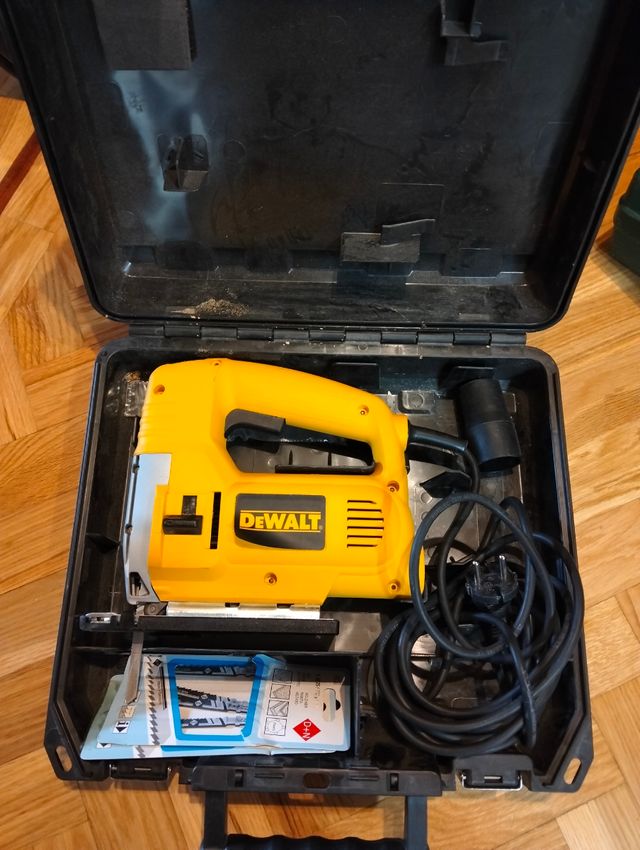Sierra calar Dewalt DW320K