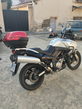 Suzuki VStrom 1000 - Moto