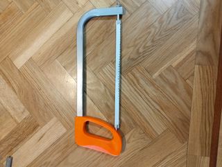 Sierra para cortar .