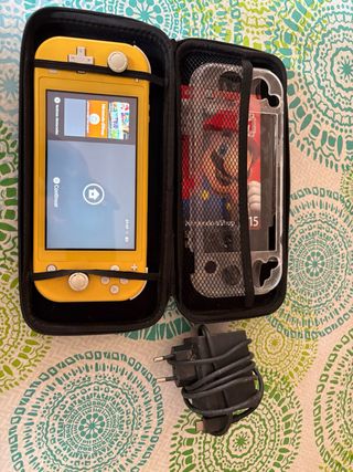 Nintendo Switch Lite Amarilla