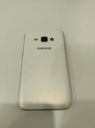 Samsung Galaxy J1 (2016) Blanco
