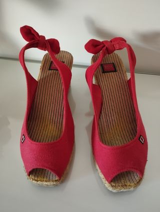 Sandalias de cuña esparto rojas