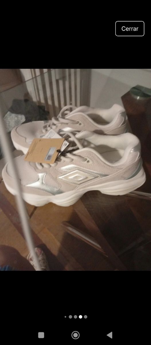 Zapatillas Lefties beige y plata