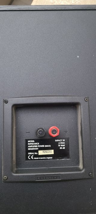 Altavoces Celestion negros