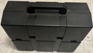 Máquina escribir Olivetti antigua