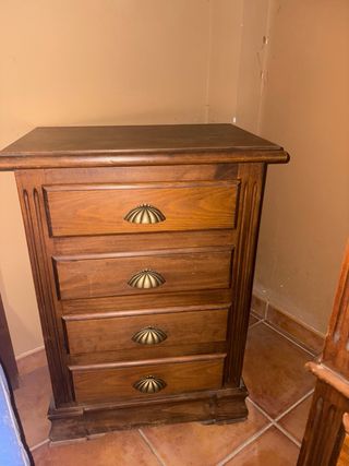 Cómoda madera 5 cajones,mesita de noches y armario