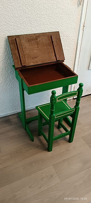 Escritorio infantil vintage años 50
