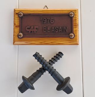 Placa vagon RENFE CAF 1976 + 2 Tornillos