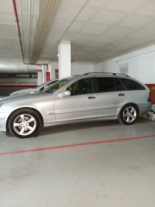 Mercedes-Benz Clase C 2004
