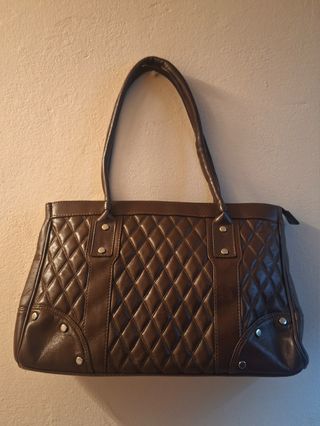 Bolso marrón de piel Laura Valle.