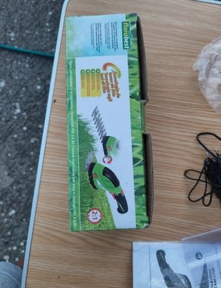 Tijera cortacesped y arreglasetos Florabest 2 en 1