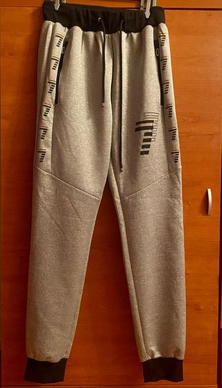 Pantalón chándal gris deportivo