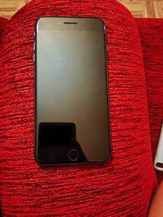 iPhone 8 Plus 64GB - Negro