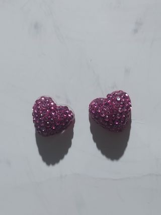 Pendientes corazón purpura brillantes (2 pares)