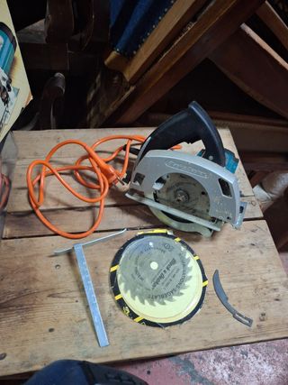 Sierra circular Black&Decker DN56