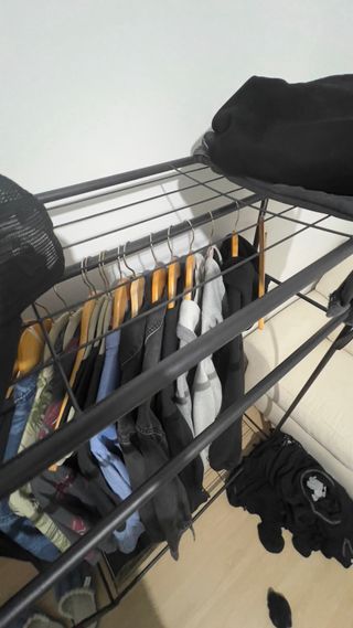 Dos Percheros metálico negro