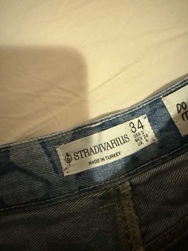 Shorts vaqueros Stradivarius XS